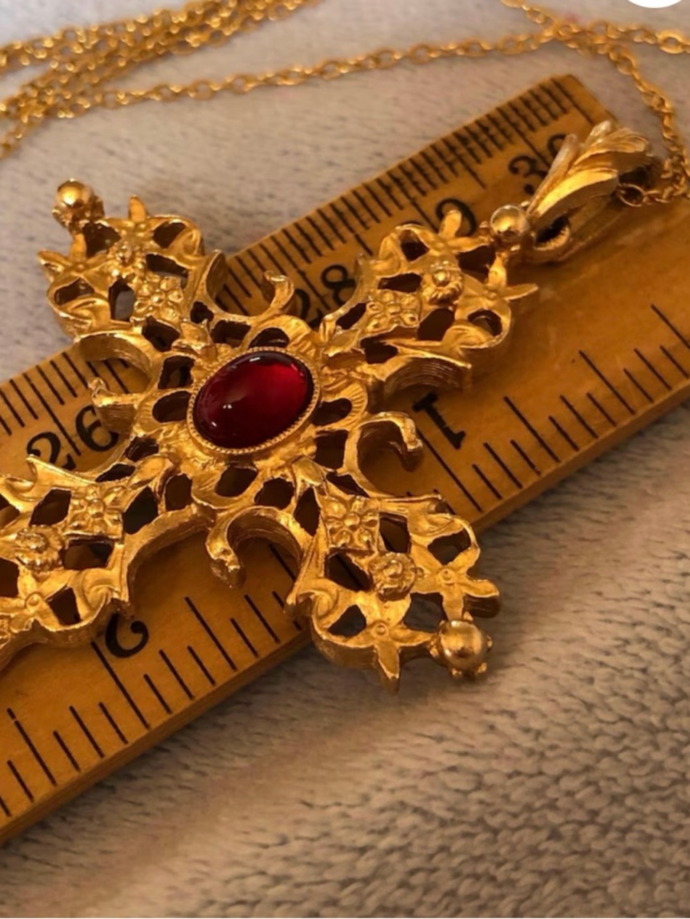 Vintage Avon Abbey Cross Pendant Necklace Gold tone filigree with Red Stone - Picture 7 of 7